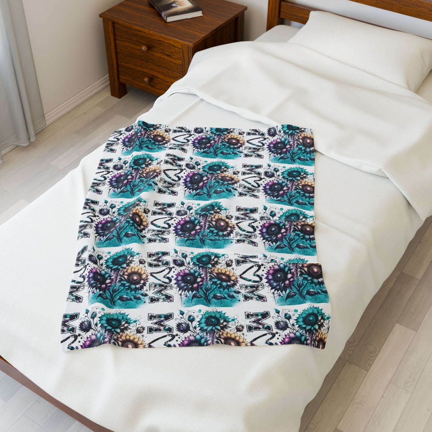 Cozy Floral Velveteen Plush Blanket - Perfect for Gifting and Home Decor